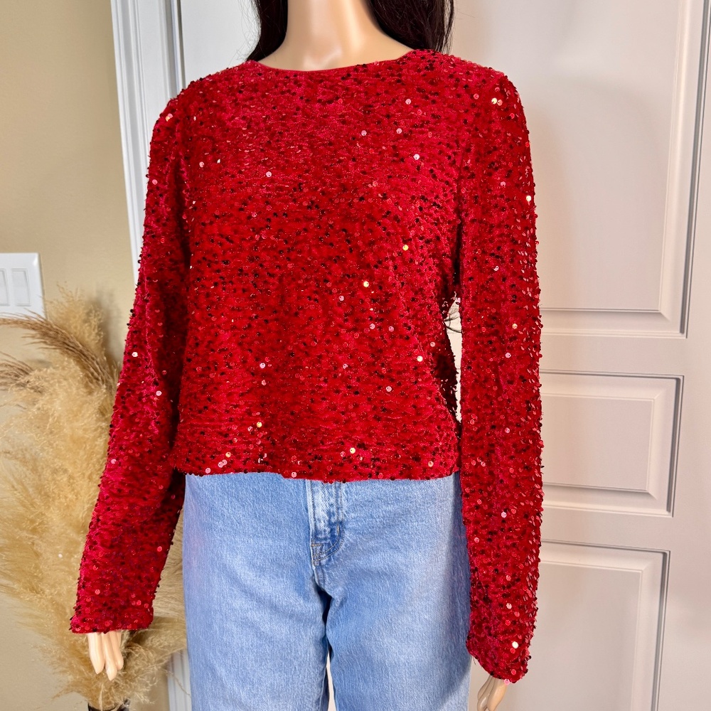 RED SEQUIN LONG SLEEVE CROP TOP - Picture 4 of 9